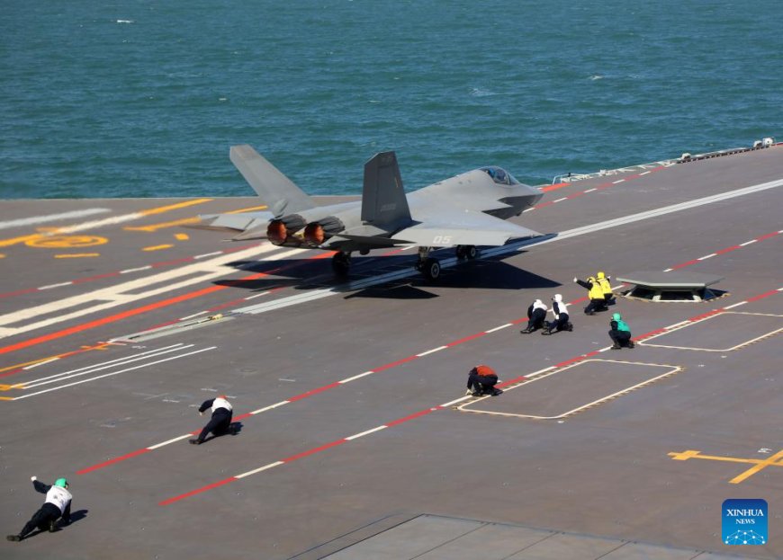 CNS Fujian implements electromagnetic catapult launch and recovery
